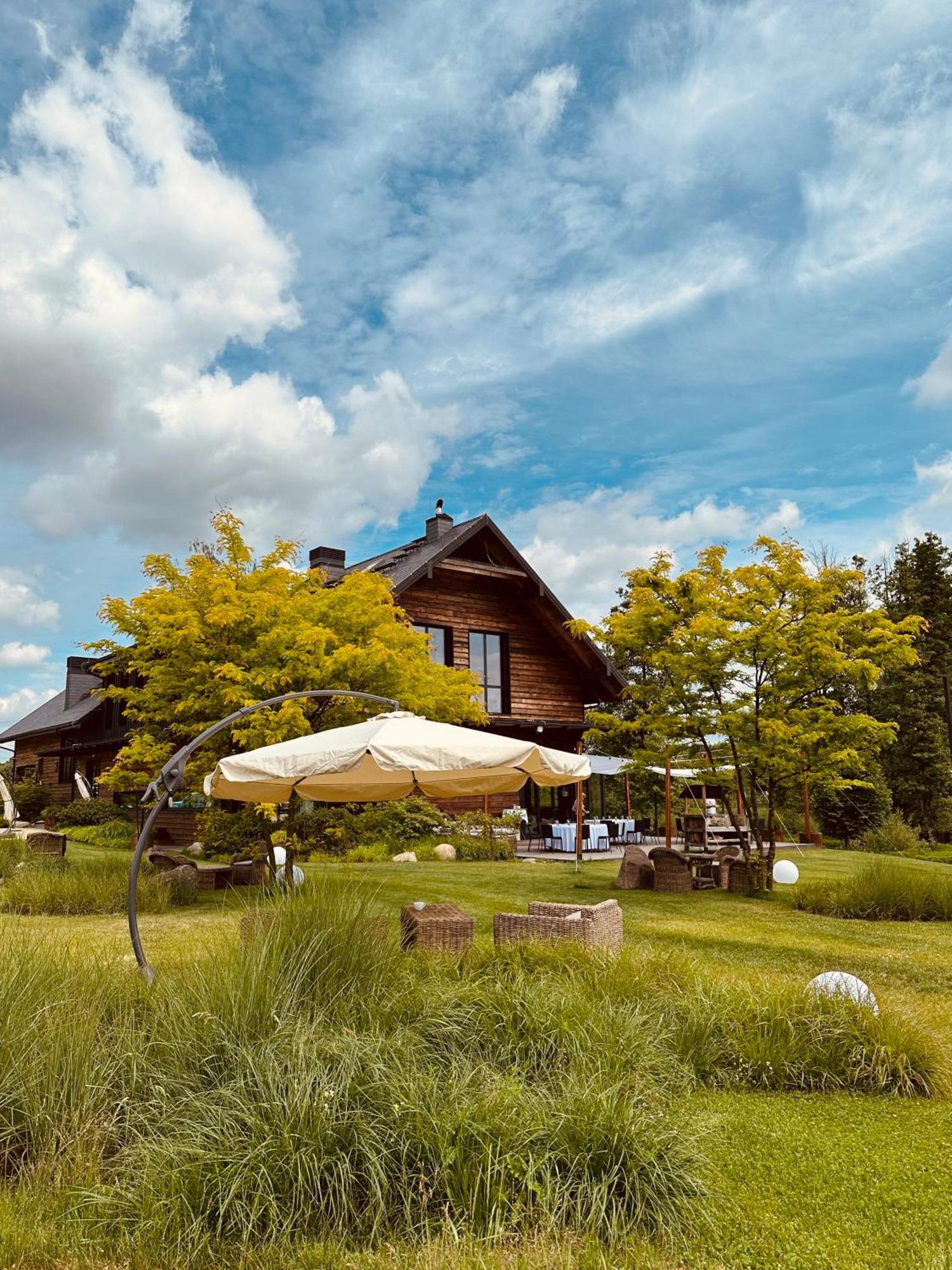 Karma House Goscienczyce Bed & Breakfast Grojec  Exterior photo