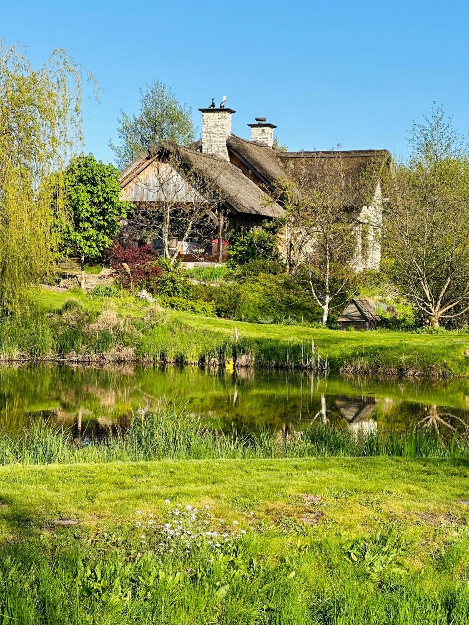 Karma House Goscienczyce Bed & Breakfast Grojec  Exterior photo
